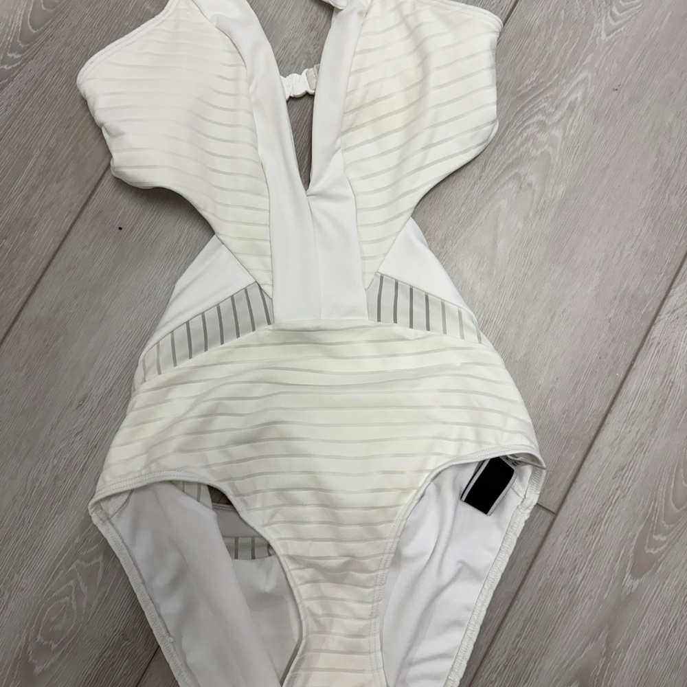 Jessika Allen swim suit